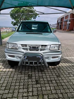 Isuzu 300TDI LX D/C
