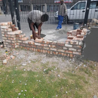 Carpenter &amp;bricklayer