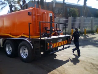 Water Tankers,Honey suckers,Tipper &amp; Rollback manufacturers CALL : 0815621657