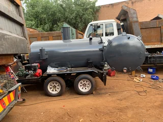 Water Tankers,Honey suckers,Tipper &amp; Rollback manufacturers CALL : 0815621657