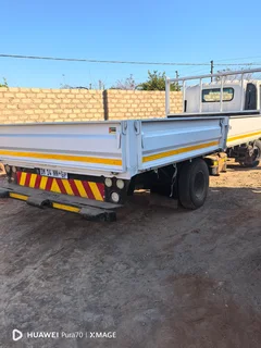 2014 Isuzu N-Series Dropside