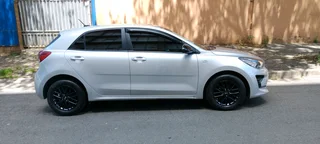 KIA RIO FOR SALE