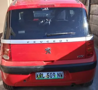 2007 Peugeot 1007 Sedan