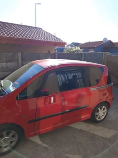 2007 Peugeot 1007 Sedan