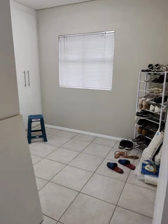 Spacious 2-bedroom apartment in Ottery for SALE.