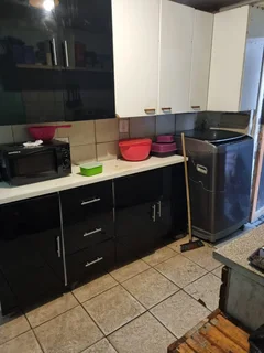 A Charming 2 Bedroom House for SALE in Delft South.