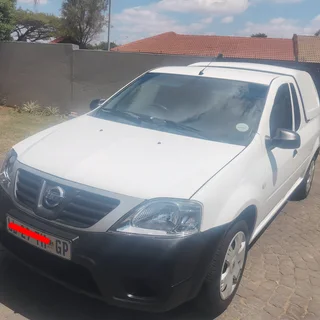 Delivery and Collections (Bakkie Closed Canopy)
