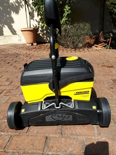 Karcher Commercial BR 40 floor scrubber
