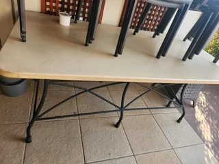 caesar stone 8 seater table and chairs outdoor