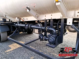 2003 TANK CLINIC TRI-AXLE FUEL TANKER