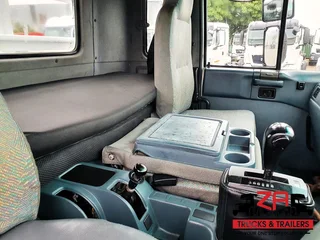 2018 UD UD90 with DROPSIDE BODY