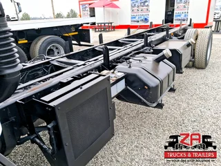 2018 UD 90 LONG WHEELBASE TRUCK