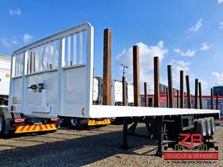 2016 Royal Truck Bodies Tri-axle Flat Deck
