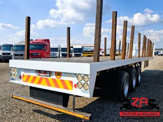 2016 ROYAL TRUCK BODIES TRI-AXLE FLAT DECK