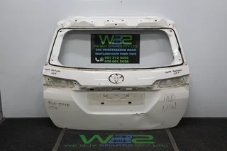 Toyota Fortuner GD6 2017-2019 Tailgate White
