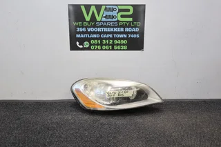 Volvo XC60 2010 Right Side Headlight