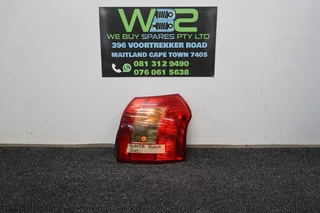 Toyota Runx  2006 Right Side Tail Light