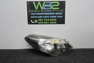 Toyota Yaris 2009-2014 Right  Side Headlight