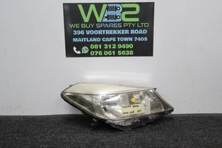 Toyota Yaris 2010 Right Side Headlight