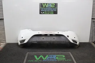 Renault  Sendero   Rear   Bumper