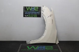 Nissan Qashqai 2018 White Left Side Fender