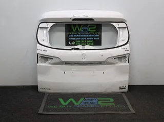 Renault Triber 2019-2023 White Tailgate