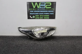 Ford Figo 2016 Right Side Headlight