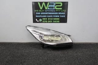 Ford Kuga 2016 Right Side headlight