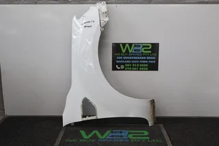 Ford Ranger  2022-2024 Right Side Fender White