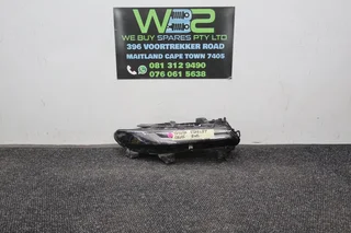 Toyota Starlet Cross Right Side Headlight