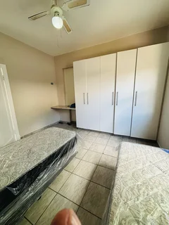 Acommodation close to Menlyn / Hatfield ( CTU /  Vasity College /  International hotel School )
