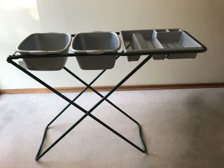 Campmor Dishwash Stand complete