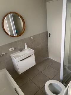 2 bedroom apartment- flatshare