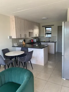 Share a flat in 2 Bedroom apartment