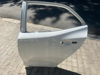 2022 TOYOTA COROLLA HATCHBACK LEFT REAR DOOR SHELL FOR SALE . IN EXCELLENT CONDITION