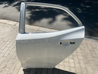 2022 TOYOTA COROLLA HATCHBACK LEFT REAR DOOR SHELL FOR SALE . IN EXCELLENT CONDITION