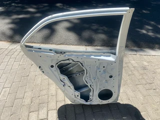 2022 TOYOTA COROLLA HATCHBACK LEFT REAR DOOR SHELL FOR SALE . IN EXCELLENT CONDITION
