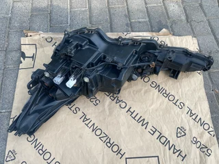 2022 TOYOTA COROLLA LED HEADLIGHT RIGHT SIDE FOR SALE. IN EXCELLENT CONDITION