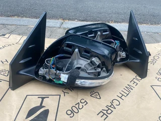 2020 TOYOTA LAND CRUISER ELECTRONIC AUTO-FOLD BLIND SPOT CAMERA MIRRORS FOR SALE