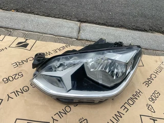 2019 Vw Up Led Headlight Left Side For Sale. In Pristine Condition