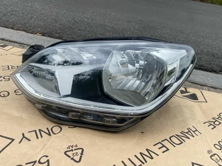 2019 VW UP LED HEADLIGHT LEFT SIDE FOR SALE. IN PRISTINE CONDITION