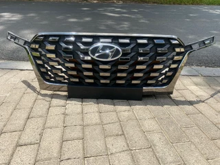 2022 HYUNDAI GRAND CRETA RADIATOR GRILLE FOR SALE. IN EXCELLENT CONDITION