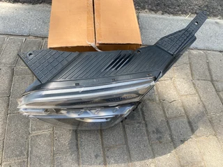 2022 HYUNDAI GRAND CRETA FULL LED HEADLIGHT LEFT SIDE FOR SALE. IN EXCELLENT CONDITION