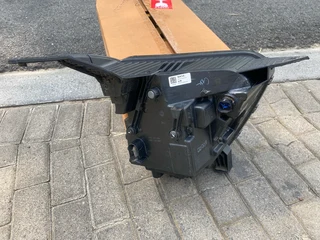 2022 HYUNDAI GRAND CRETA FULL LED HEADLIGHT LEFT SIDE FOR SALE. IN EXCELLENT CONDITION