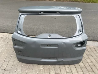 2023 FORD ECOSPORT TAILGATE SHELL FOR SALE. IN EXCELLENT CONDITION