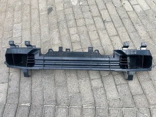 2024 HYUNDAI I10 GRAND REAR BUMPER STIFFENER FOR SALE. IN EXCELLENT CONDITION