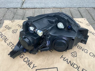 2024 RENAULT TRIBER HEADLIGHT RIGHT SIDE FOR SALE