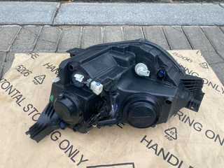 2024 RENAULT TRIBER HEADLIGHT RIGHT SIDE FOR SALE
