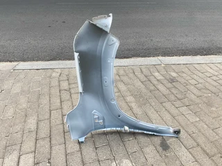 2024 RENAULT KIGER LEFT FRONT FENDER FOR SALE. IN PRISTINE CONDITION
