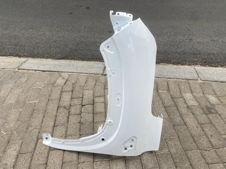 2024 RENAULT KIGER LEFT FRONT FENDER FOR SALE. IN PRISTINE CONDITION